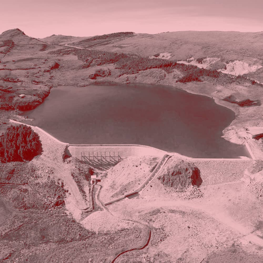 EJECUCIÓN Y ESTUDIOS<br>EN OBRAS HIDRÁULICAS